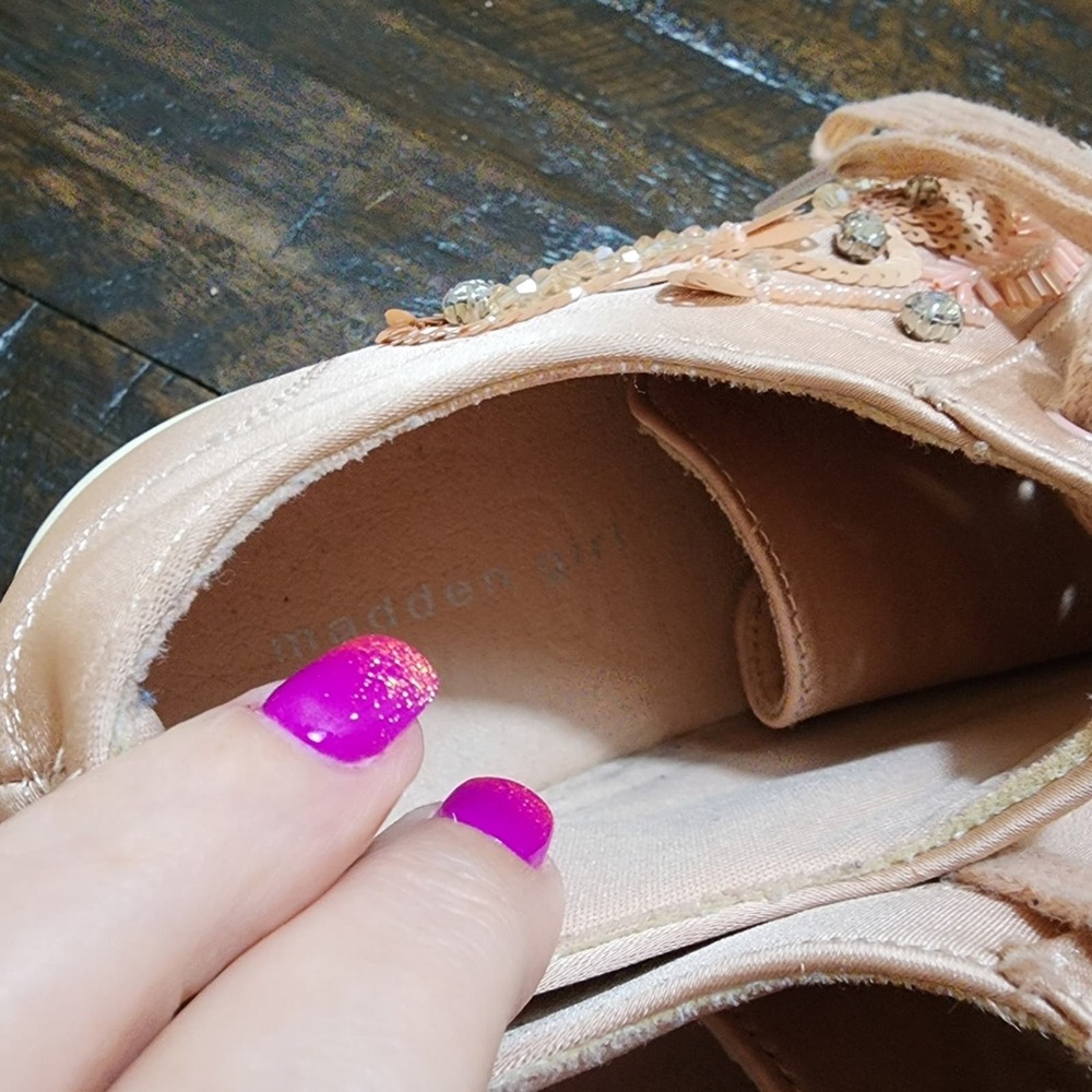 Madden Girl Astro pink jeweled and sequined Sneakers size 9.5 - Picture 4 of 11